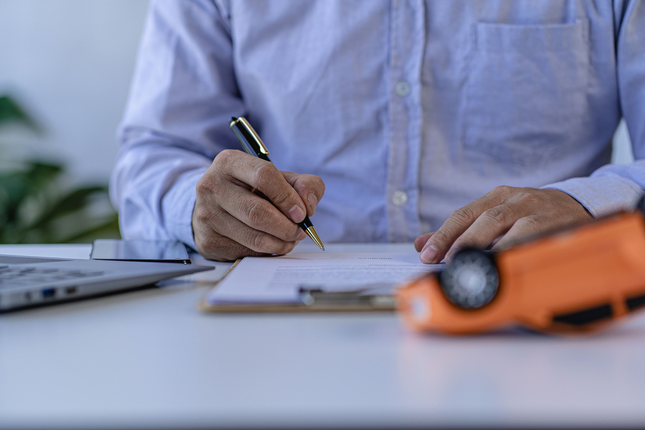 How to File a Car Accident Claim With Allstate in Phoenix, AZ